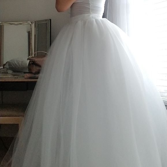 Cinderella ball gown white tulle wedding skirt - Picture 7 of 8